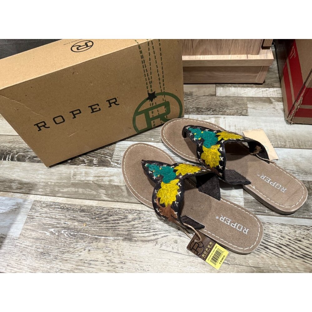 Roper Womens Embroidered Floral Sandals Size 8 With Box